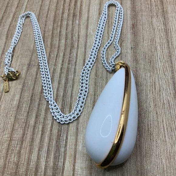 Monet Long White Chain Teardrop Pendant Necklace - Picture 5 of 5